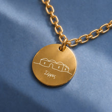 Serres Armband 24K vergoldet – runder Anhänger mit Gravur: Bezesteni und Schriftzug „Σέρρες“