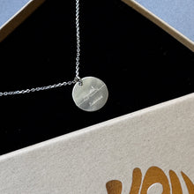 Ioannina Kette aus 925 Silber in der geöffneten DU BIST GRIECHE Schmuckbox