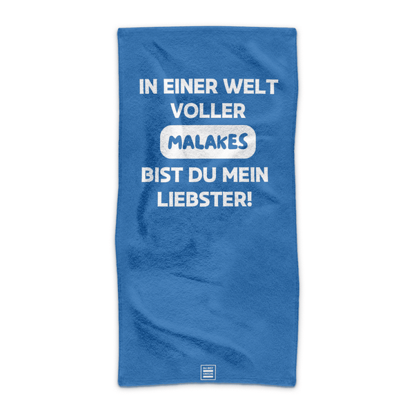 In einer Welt voller Malakes – Strandtuch